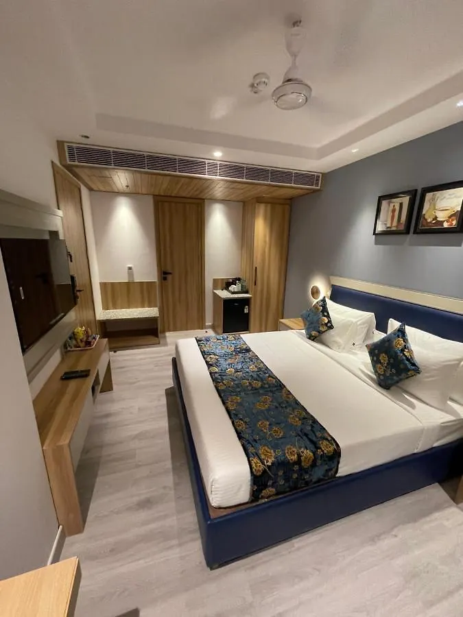 Hotel Malbork Inn @ Janakpuri Delhi